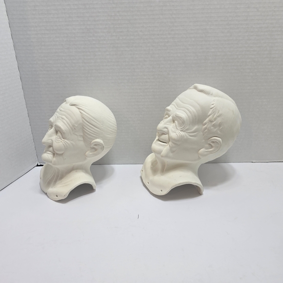 Elegant Cream Bust Sculpture Pair - Picture 6 of 10